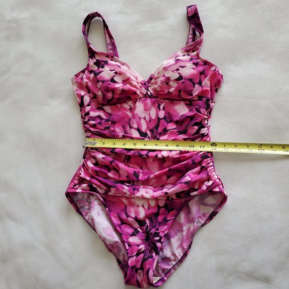 Miraclesuit One Piece Swimsuit Pink Floral Size 10 perfect condition Slimming - Picture 13 of 15